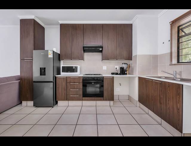 2 BEDROOM APARTMENT FOR SALE IN MAROELADAL